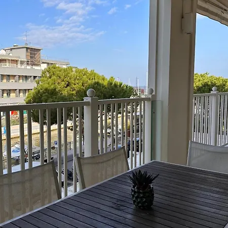 Lungomare - Charming Aparthotel Riccione