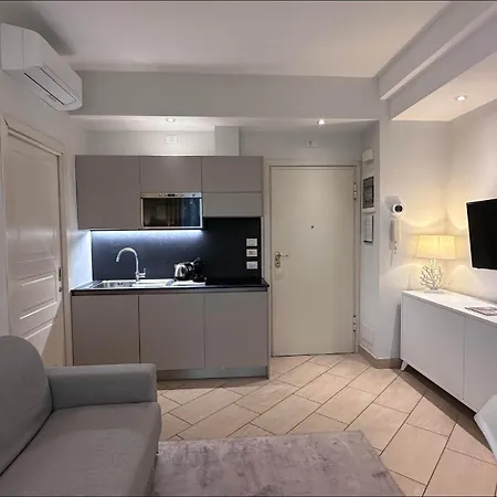 Lungomare - Charming Aparthotel 4*