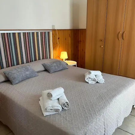 Ludo House Hotel *