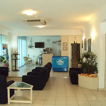 Canasta 2* Riccione