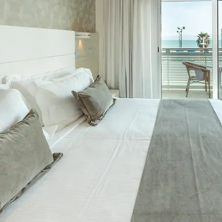 Hotel Club 3*