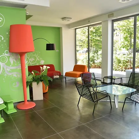 Aparthotel Sound 3*