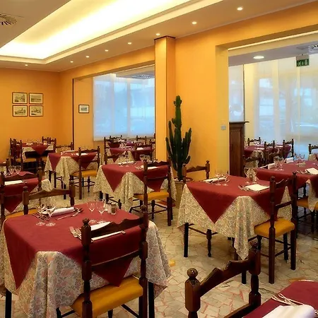 Mirabella Hotel 2*