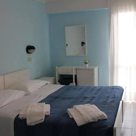 Star Hotel *