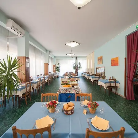 Madison Hotel