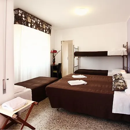 Enjoy Hotel