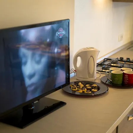 Giardini Apartment *