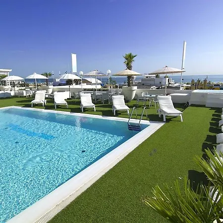 Hotel Mediterraneo 4*
