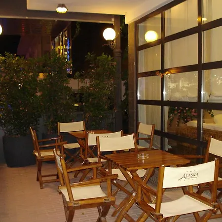 酒店 贾尔尼阿拉斯加酒店 3*