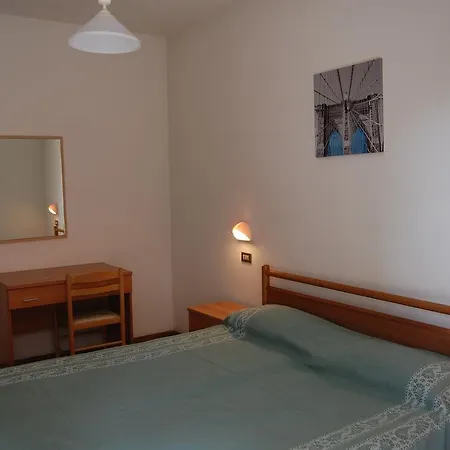 Hotel 21 2*