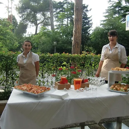 Hotel Desire'