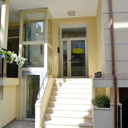 Apartmanhotel Green 2*