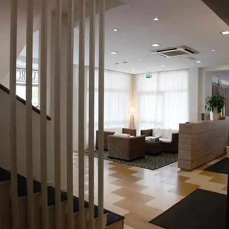 Hotel Majorca Con Uso Piscina Riccione