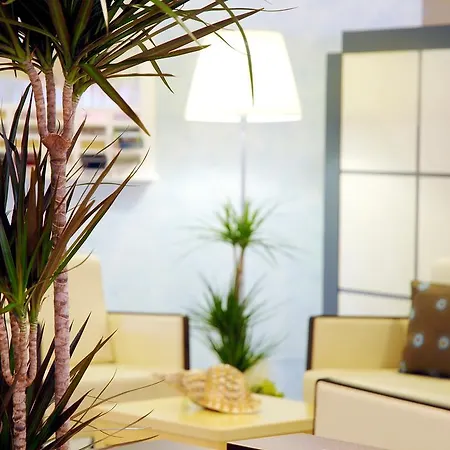 Hotel Augustus 4*