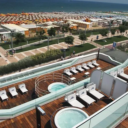 Hotel Trampolines 4*