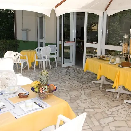 Hotel Viscount