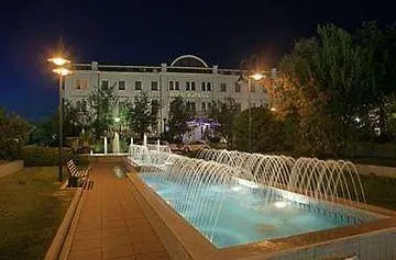 Kursaal - Fronte Mare Con Piscina Riccione