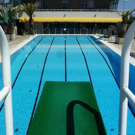 Cormoran Hotel 2*