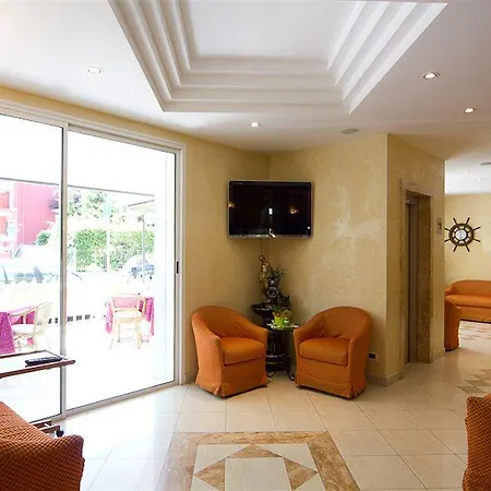Tenerife 2*