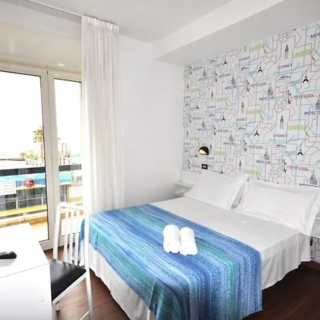 Adelphi Hotel