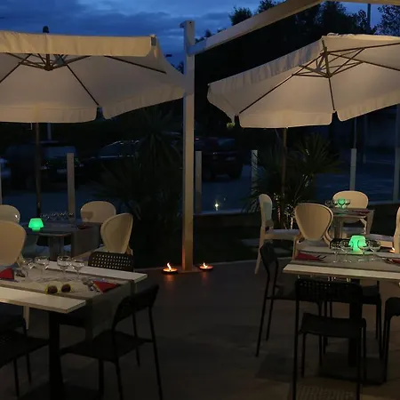 Vela D'oro Riccione