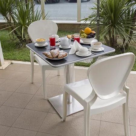 Vela D'oro Riccione