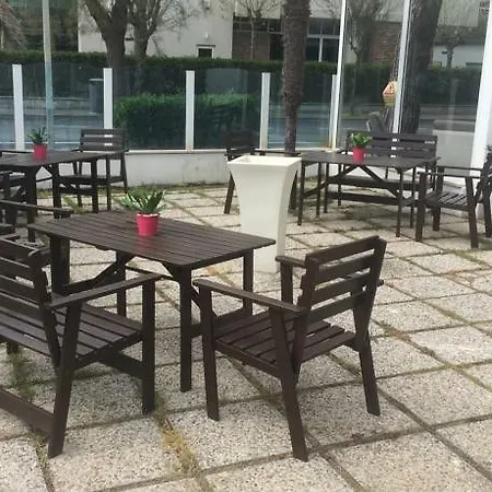 Vela D'oro Riccione