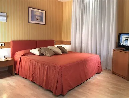 Hotel Fedora