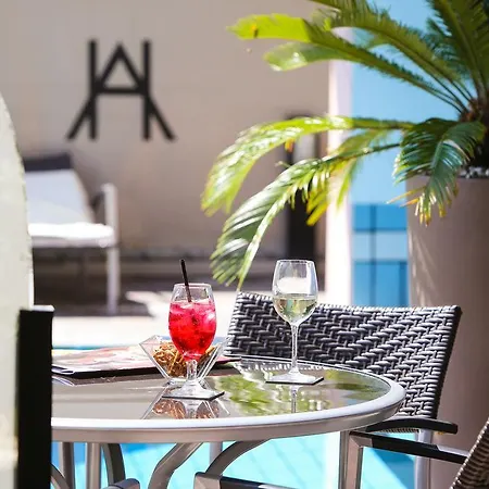 Hotel Ambassador 3*
