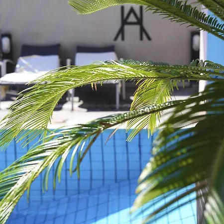 Hotel Ambassador