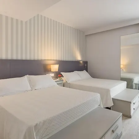 Fedora Hotel 3*