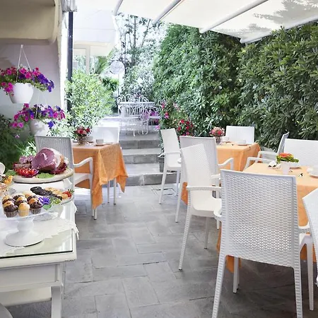Admiral - On The Hotel Riccione