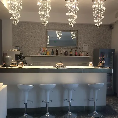 Otel Vela D'oro 2*