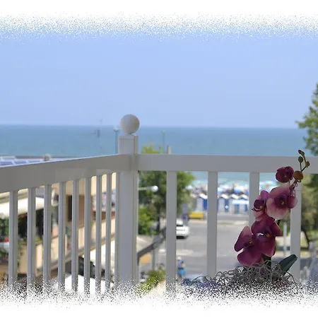 Ermeti Brunch Hotel