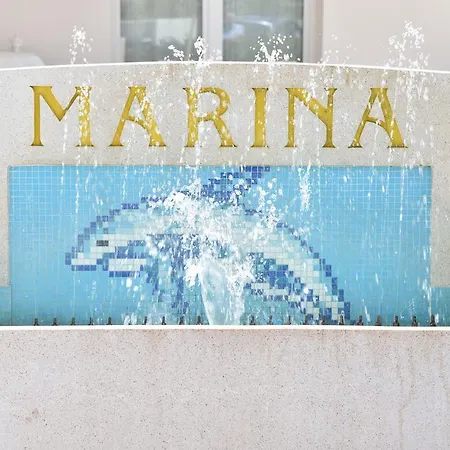 Marina Hotel