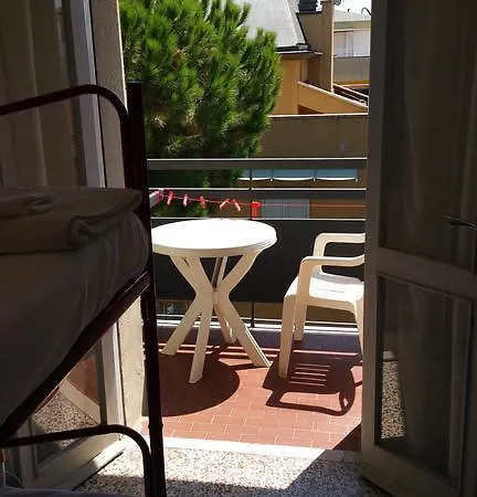 Bed & Breakfast Fiorina - Village Gratuito - Colazione Fino A Mezzogiorno