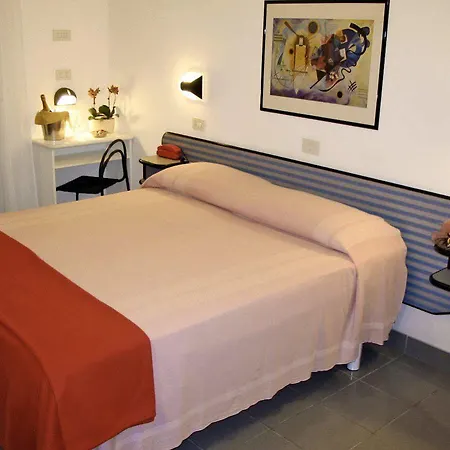 Hotel Desire'