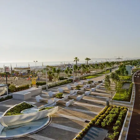 Zanarini Hotel 3*