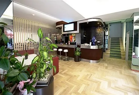 Trocadero Hotel