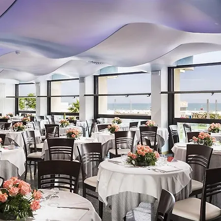 Baltic Riccione-fronte Mare 3* Riccione