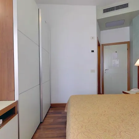 Margareth 3* Riccione