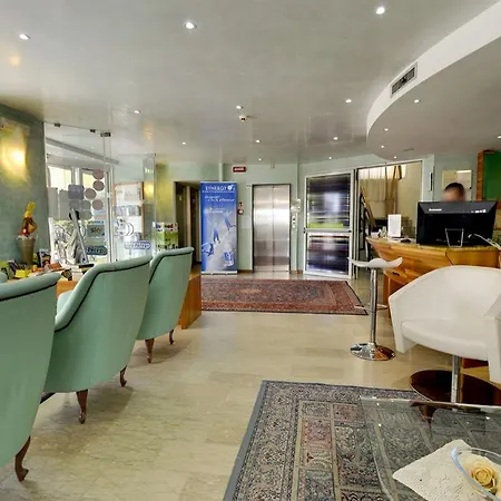 Margareth Hotel 3*
