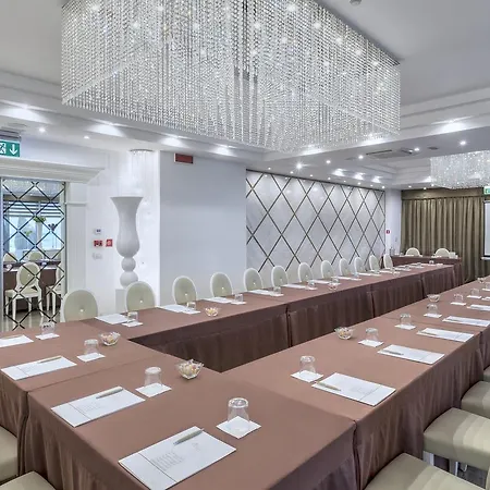 Tiffany's Hotel 4*