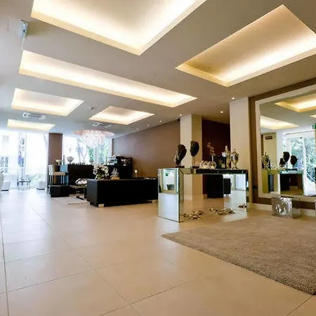 Kent Hotel 3*