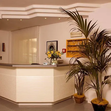 Hotel Desire'