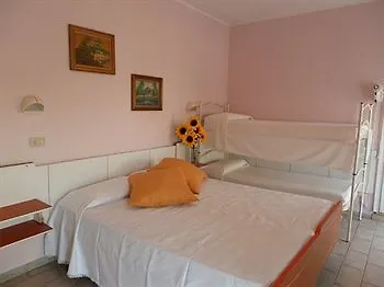 Lh Hotel