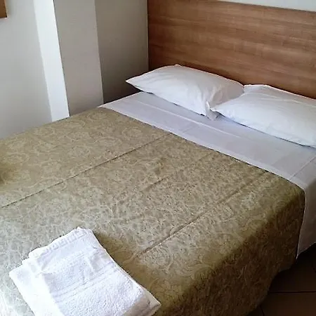Hotel Madrid 2*