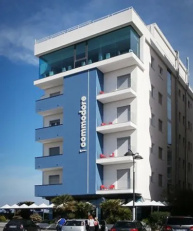 Hotel Commodore 3*