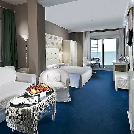 Hotel Mediterraneo 4*
