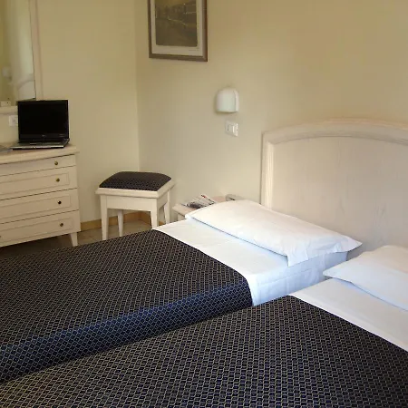 Mare Hotel 3*
